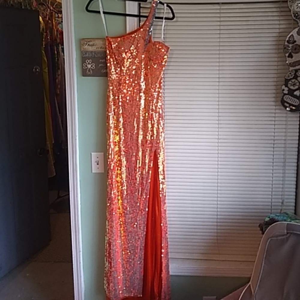 Brand new dress
